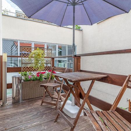 Jonas Apartments - Great Location Near Bratislava City Center 外观 照片