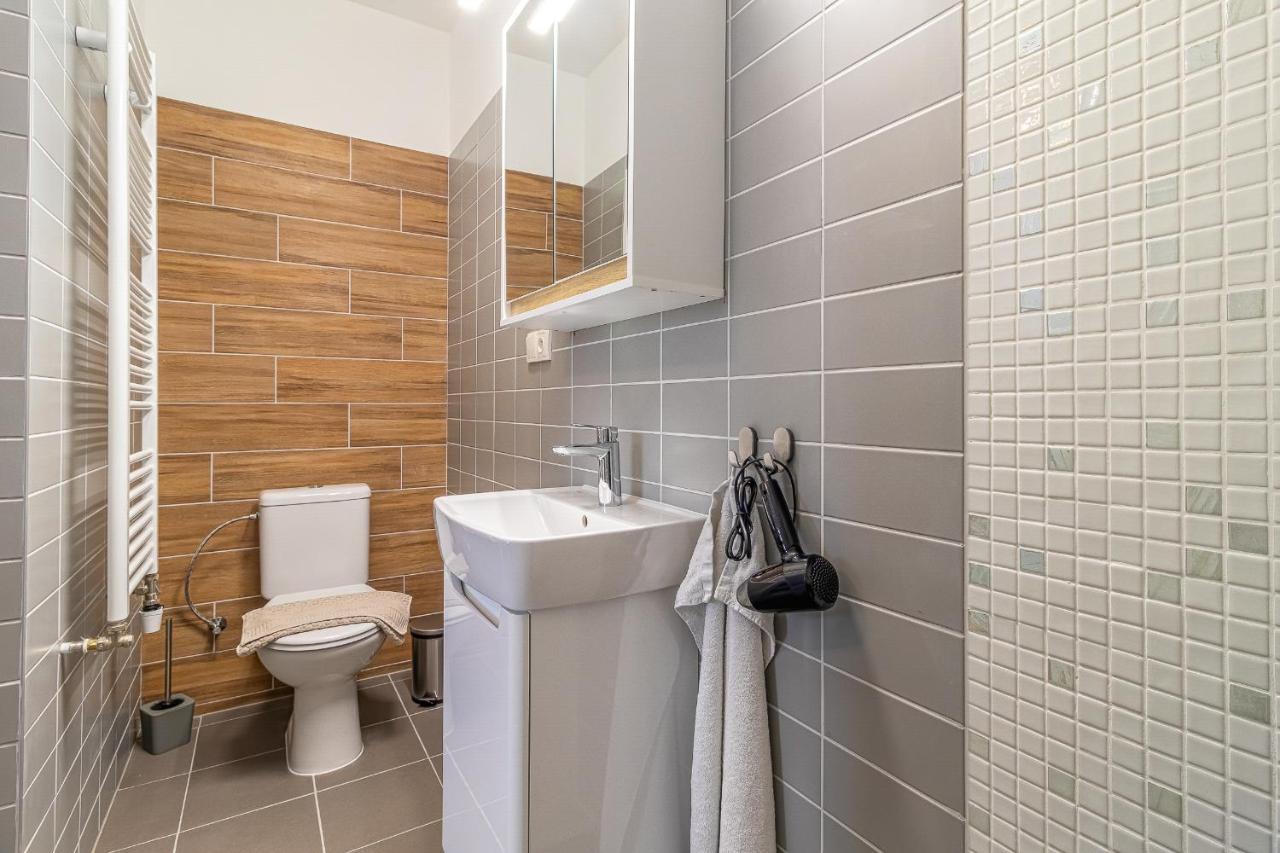 Jonas Apartments - Great Location Near Bratislava City Center 外观 照片